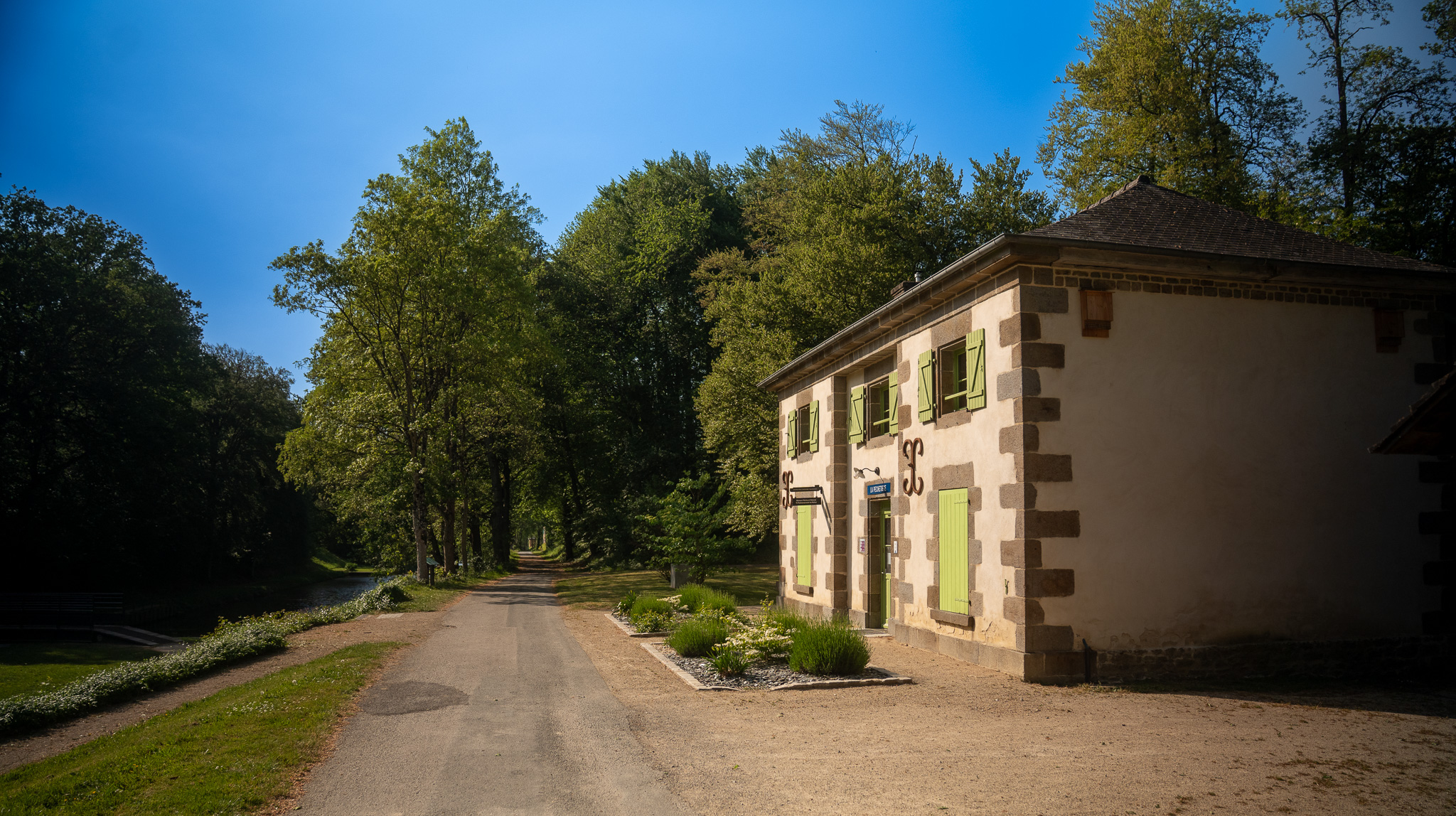Les 11 écluses 63