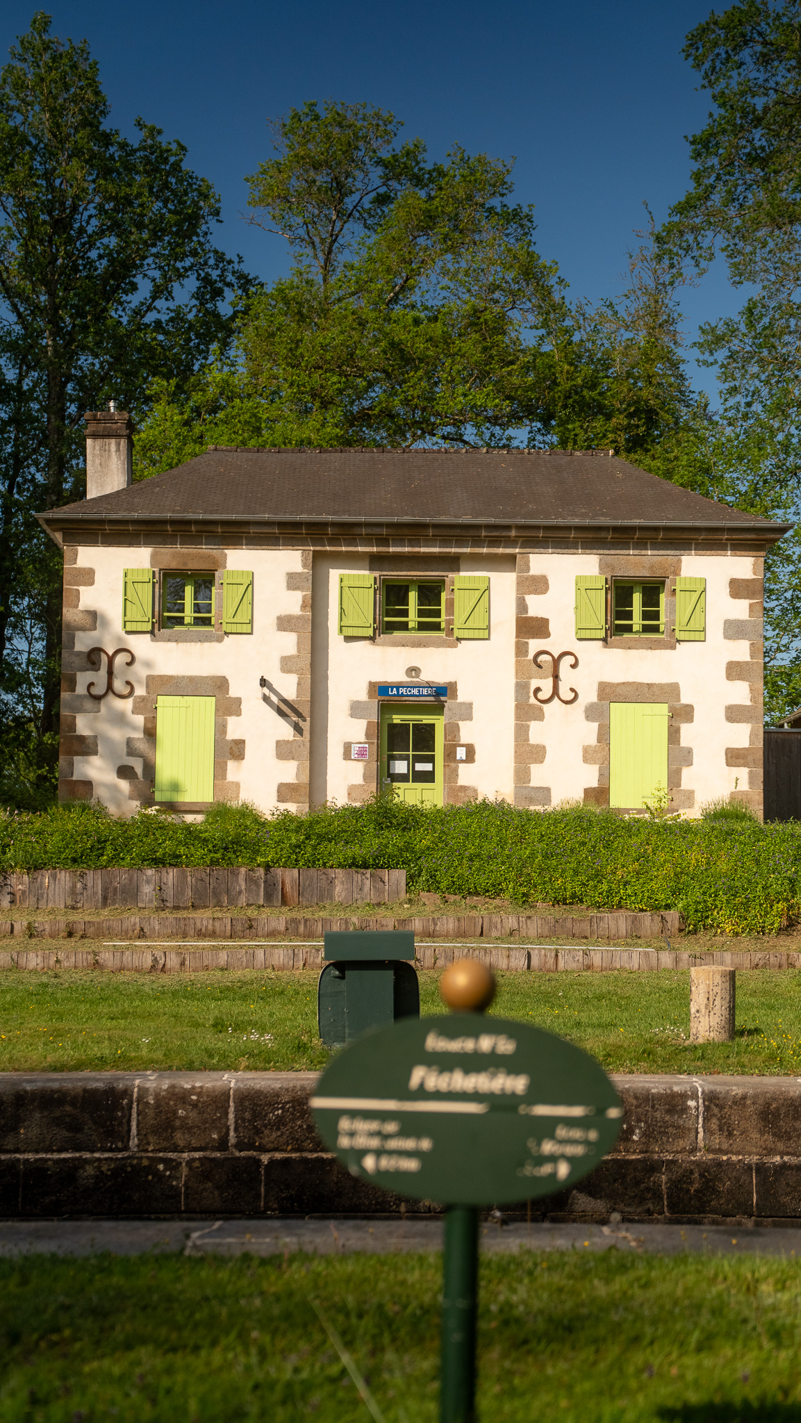 Les 11 écluses 75