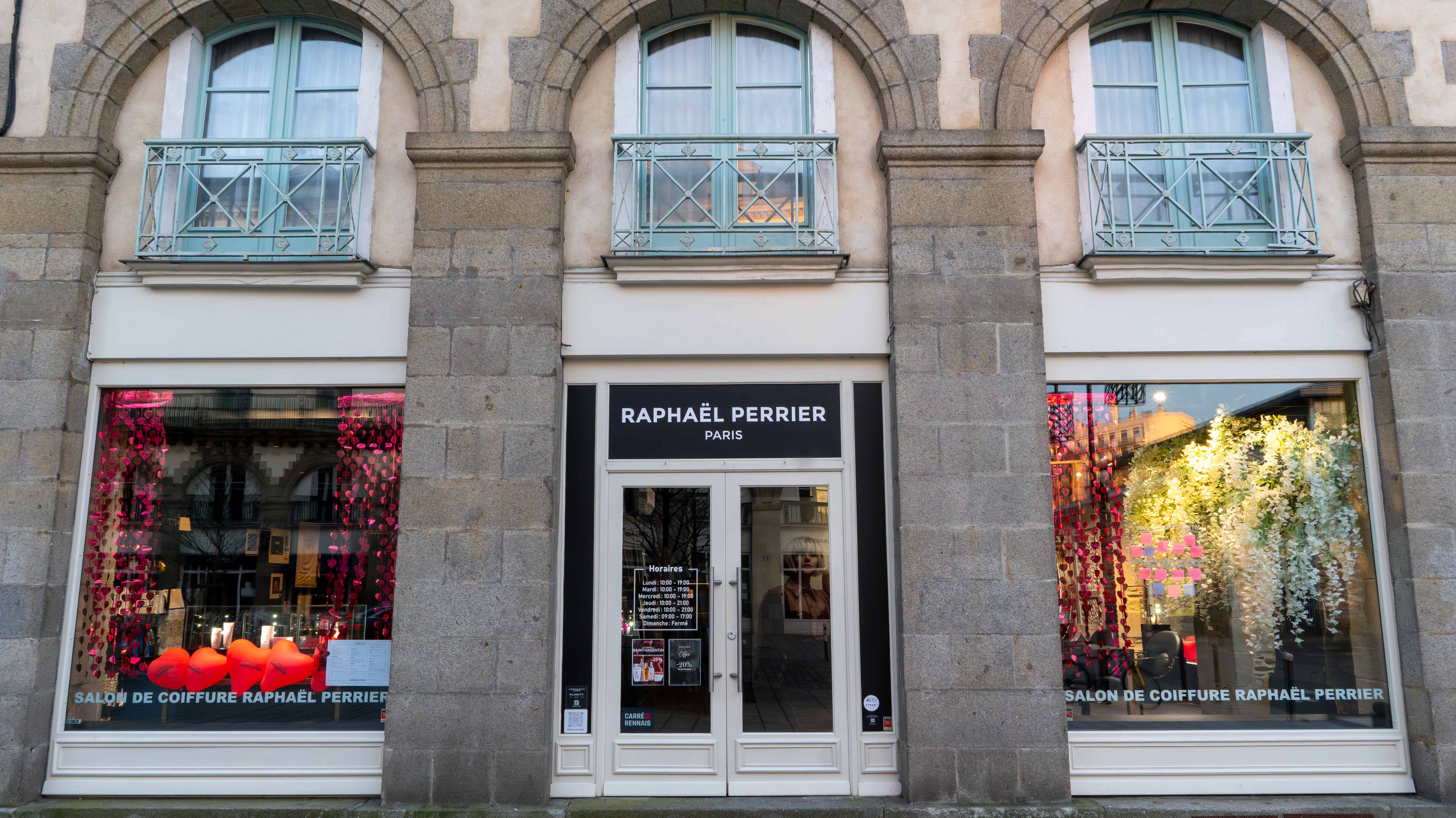 Salon Raphaël Perrier 7