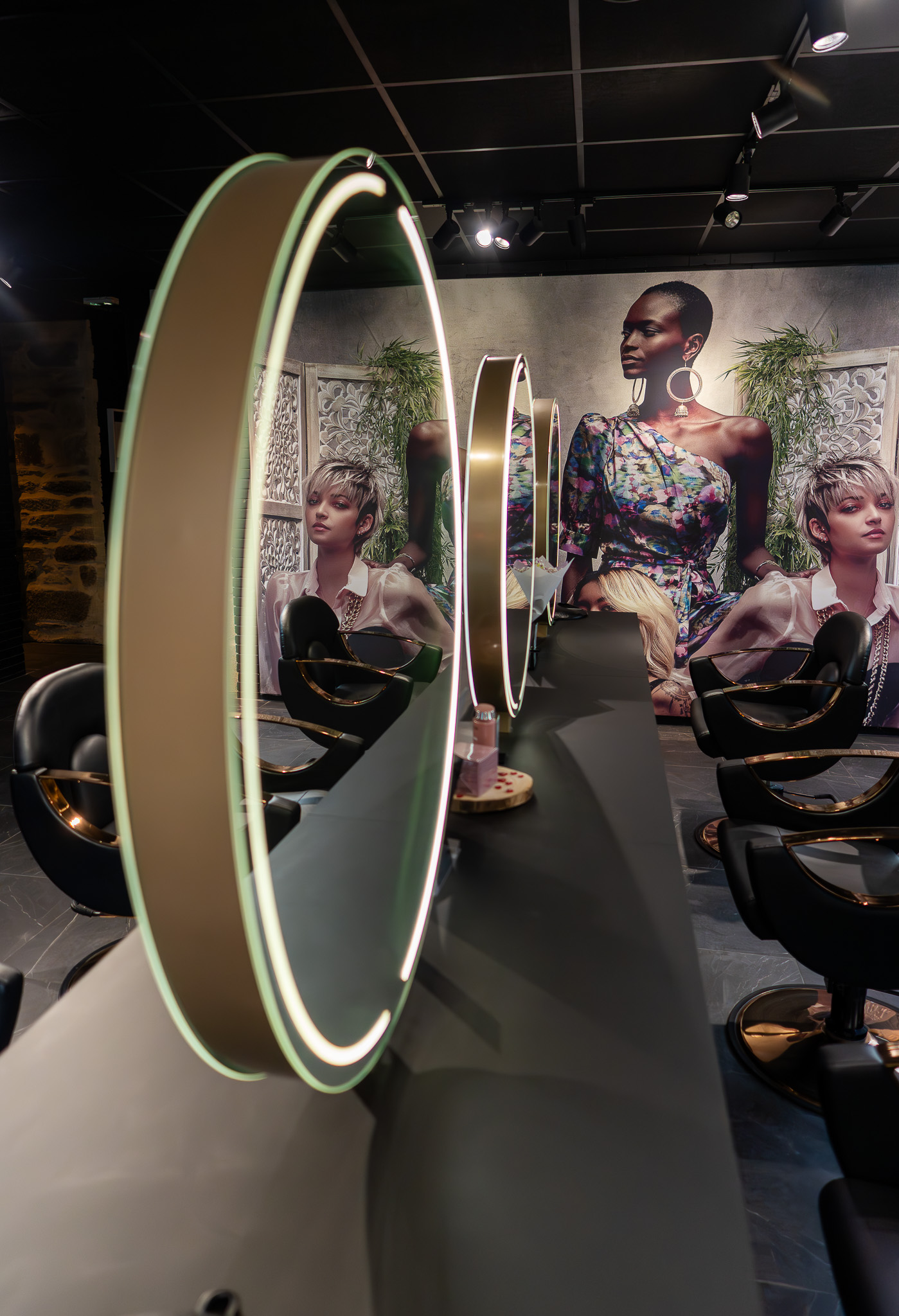 Salon Raphaël Perrier 1