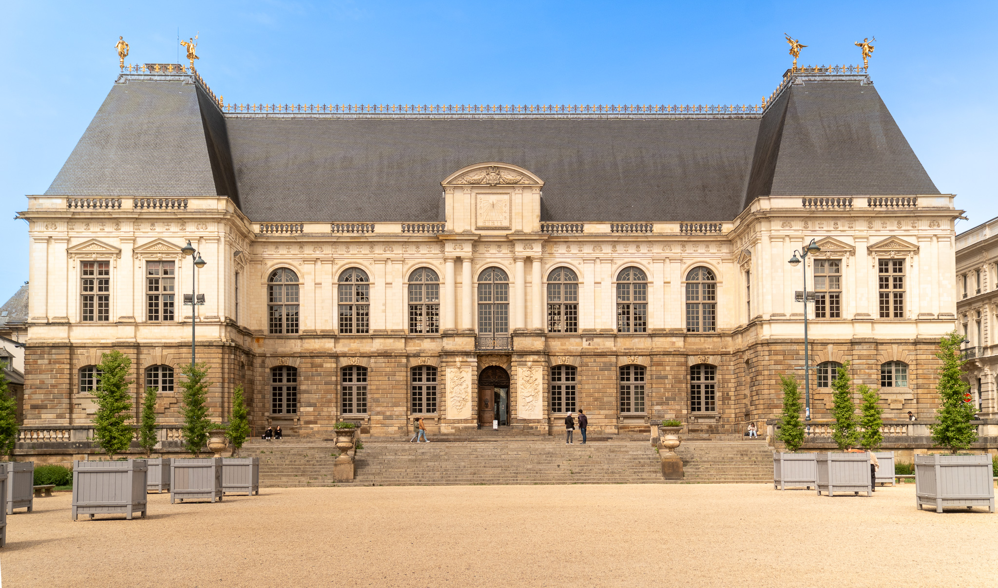 Rennes 9