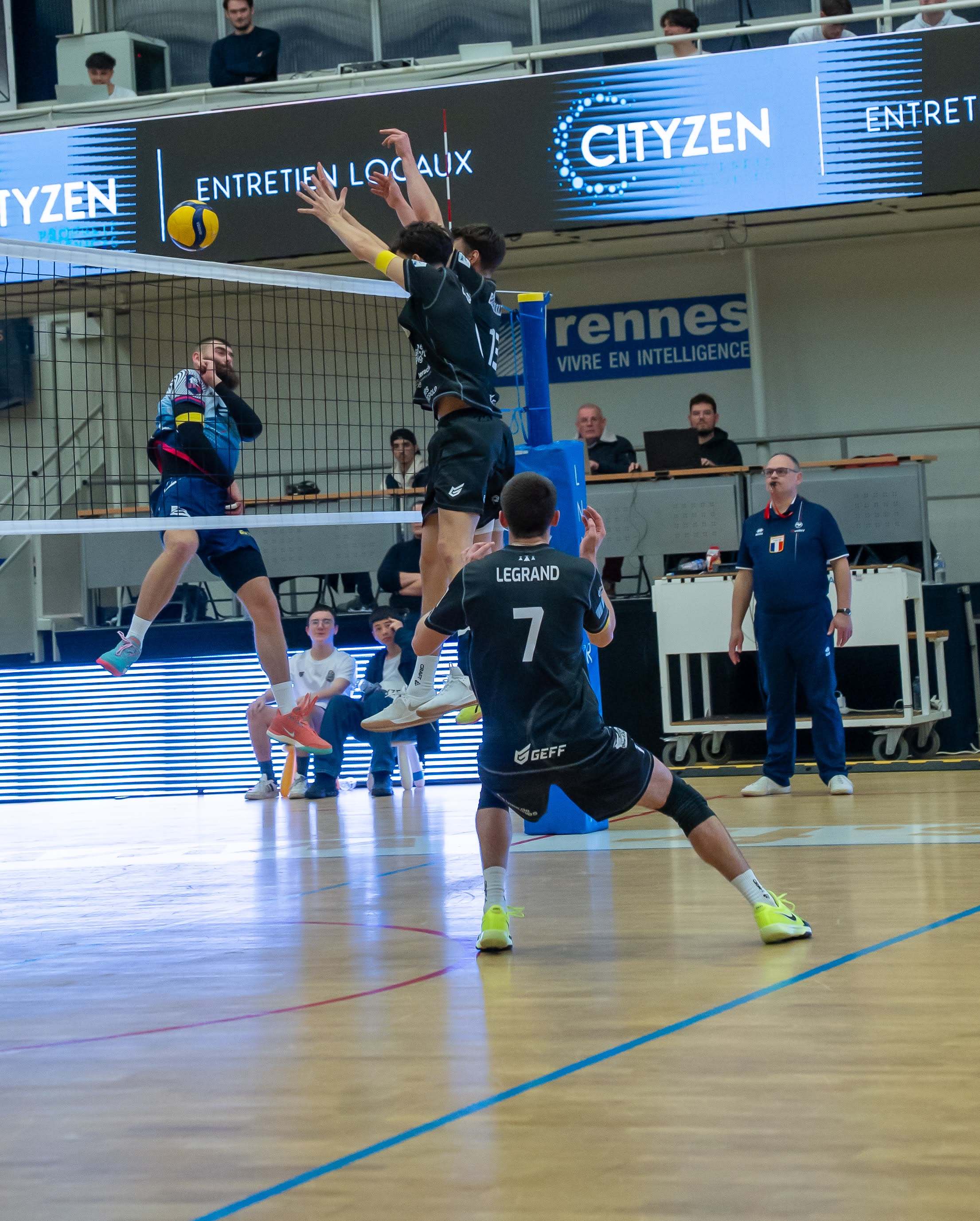 REC Volley 8