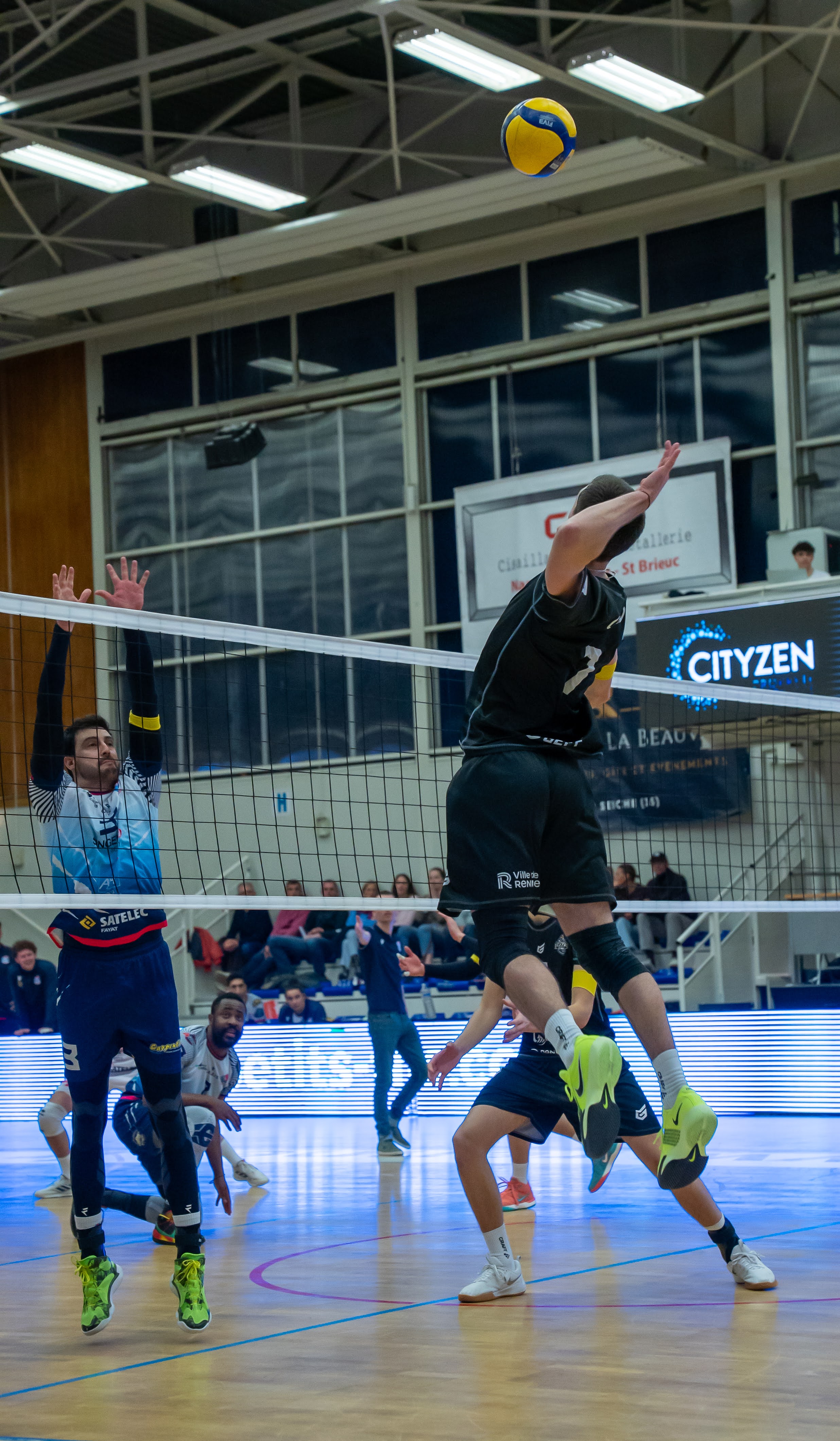 REC Volley 10